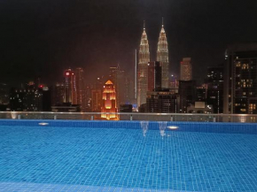 COL 25B KLCC Infinity Pool View Studio